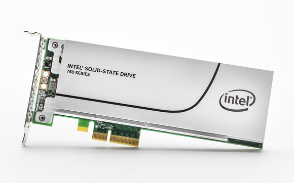 Intel lo tiene claro: SSDs en PCIe a corto plazo, y Optane (atentos a esto) a medio plazo